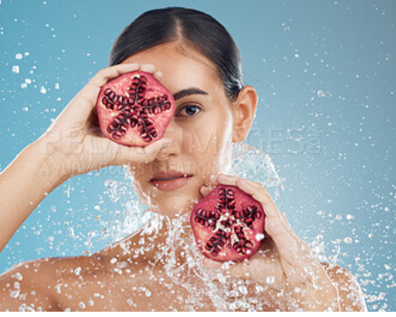 🍓 Fruit Mask for Glowing Skin – Natural Ghar Ka Totka for Fair & Fresh Face