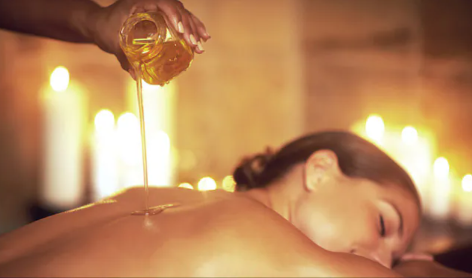 Herbal Oil Massage for Body Pain